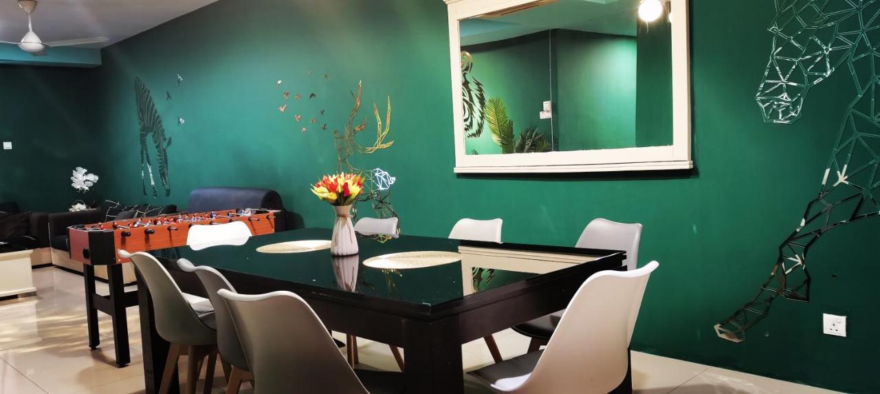 Cozy Forest Themed Homestay 4 Bedroom كوالالمبور المظهر الخارجي الصورة